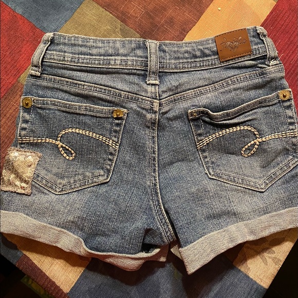 Sold! - Picture 3 of 3